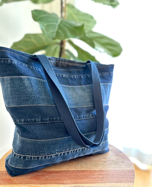 Fourre-tout en denim bleu marine et bleu clair